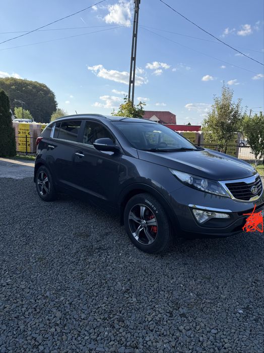 KIA Sportage 2011 — imagine 2