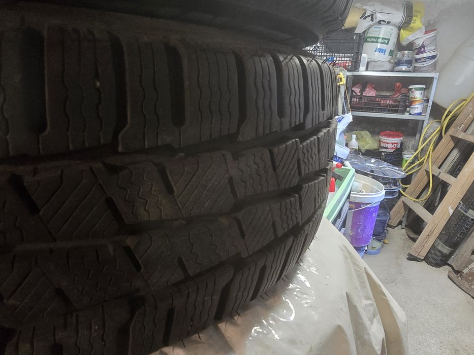 Зимни  гуми 205/65/16 C за бус Michelin Agilis