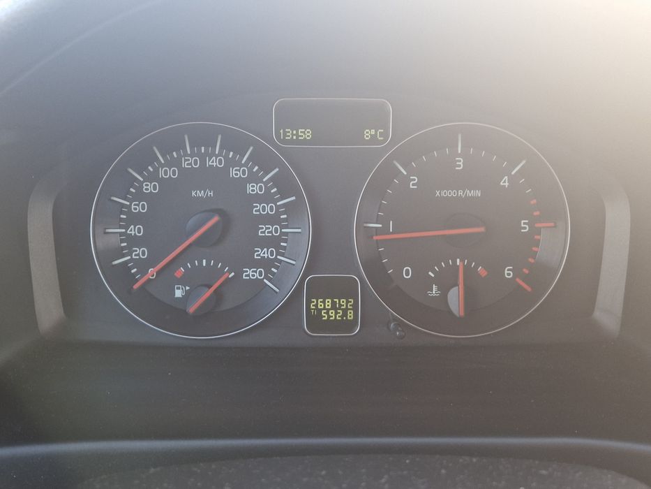 Volvo v50 2011 motor 1.6 motorina euro5