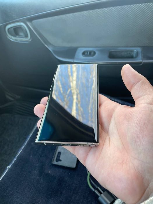 Samsung not 10 xolati yaxshi