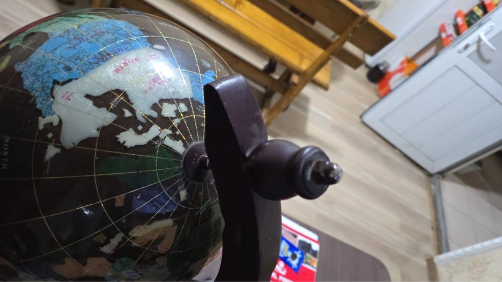 Глобус антиквариант