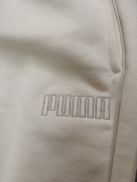Спортивный костюм для женщин. Фирма "Puma,". Размер 50-52. Оригинал.