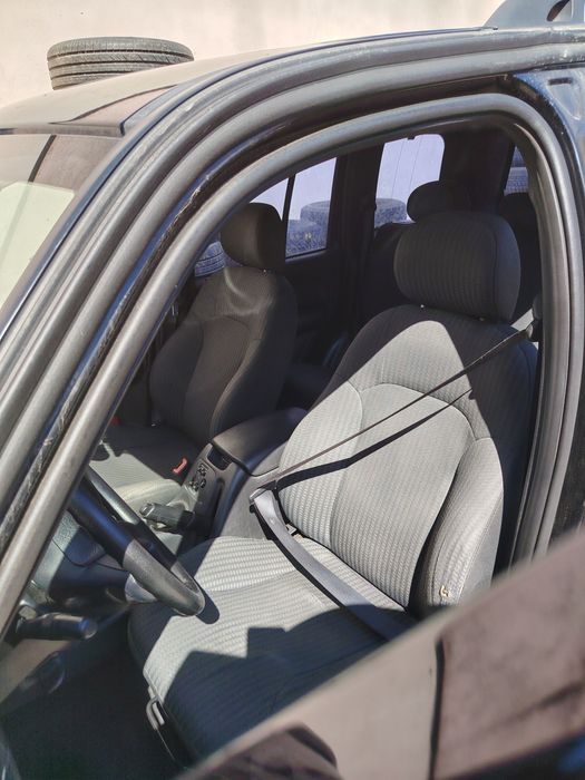 Vând jeep cherokee