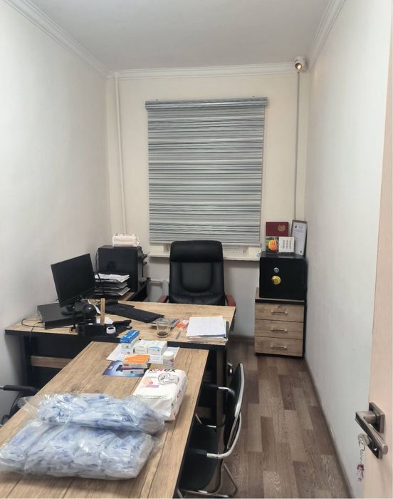 Универсам / 2 квартал / Нежилое продаётся Юнусобод