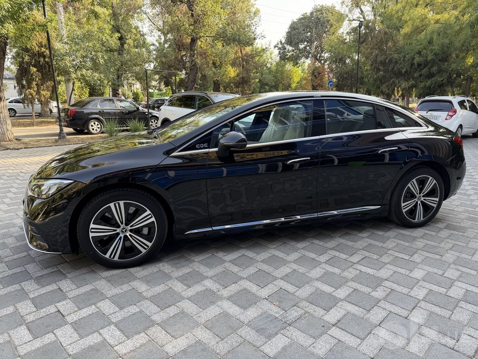 Merscedez Benz EQE 500