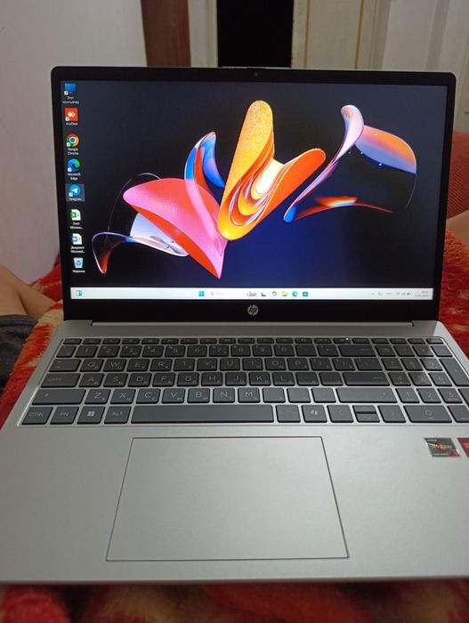 HP noutbuk Ryzon 7 7730U 16/512 SSD