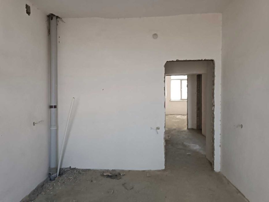 Ko`p qavatli uydagi xonadon