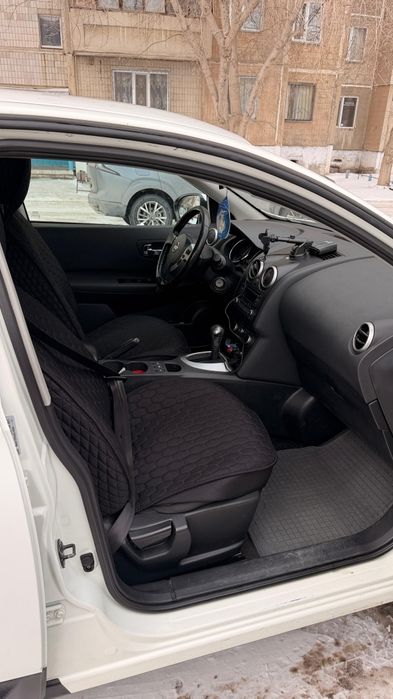 Машина Nissan Qashqai