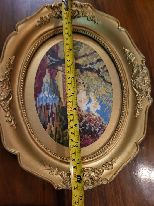 Гоблен ,,Есенен пейзаж " в рамка за 49.99лв.