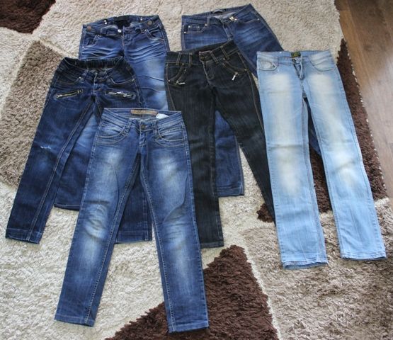 Продам джинсы на девочек