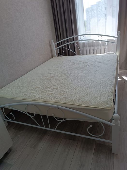 Кровать 165х223 с матрасом