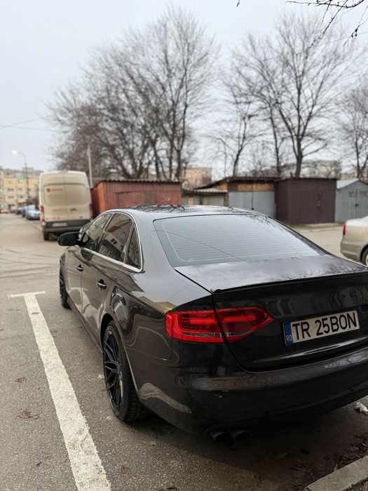 Audi A4 Vand Audi A4 B8 S-line exterior 2.0 TDI