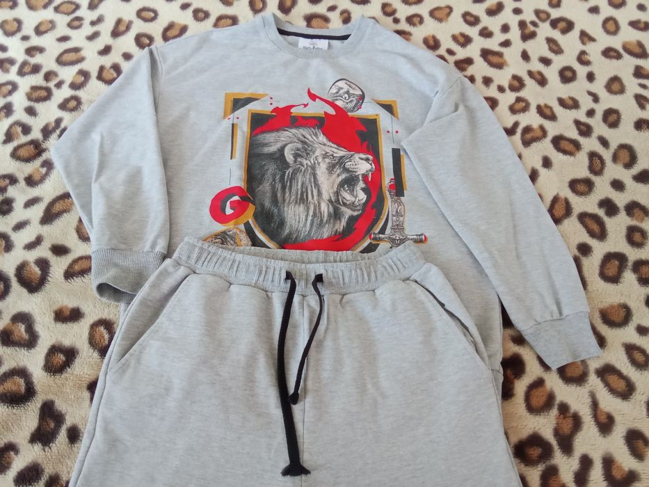 Спортивный костюм