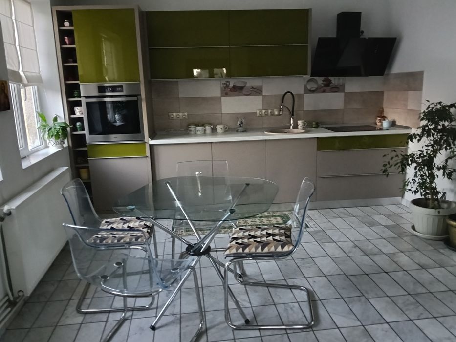Vand apartament ultracentral.