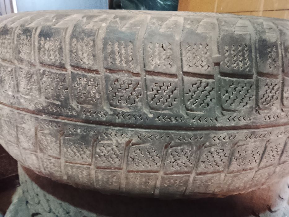 Шина с диском.  185/65/14.