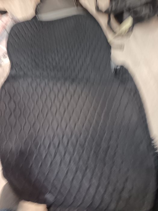 Продам чехлы новые