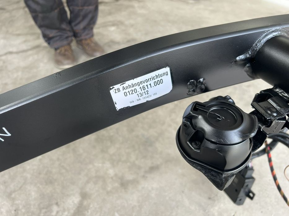 Теглич за Vw Touran 2005 2010 Г цена 150 евро