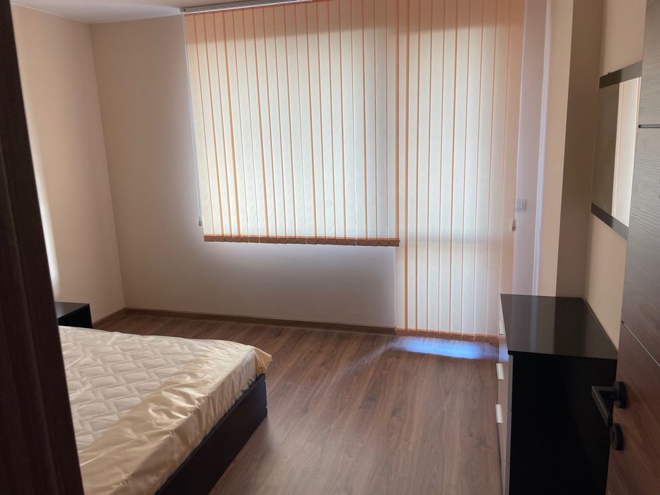 Дава се под наем Двустаен апартамент в Благоевград, Широк център - 55 кв.м за 306 € - Снимка #2