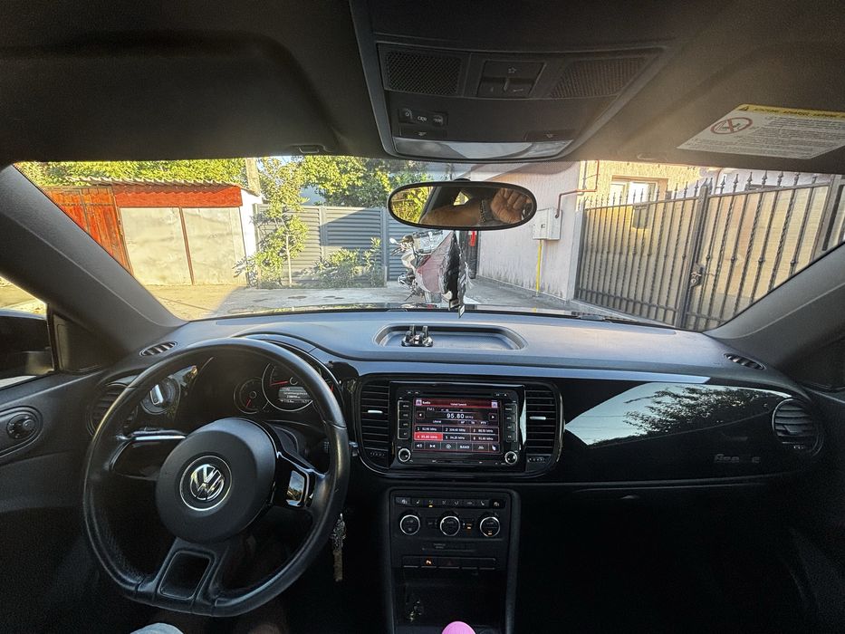VOLKSWAGEN Beetle 2012 — imagine 5
