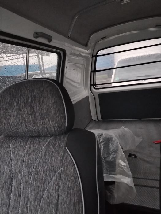 Дамас комби (юк-йуловчи) сотилади.