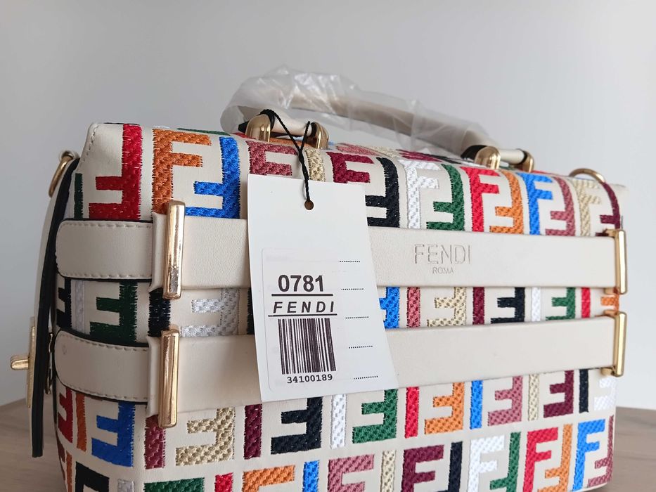 Geanta Fendi eleganta