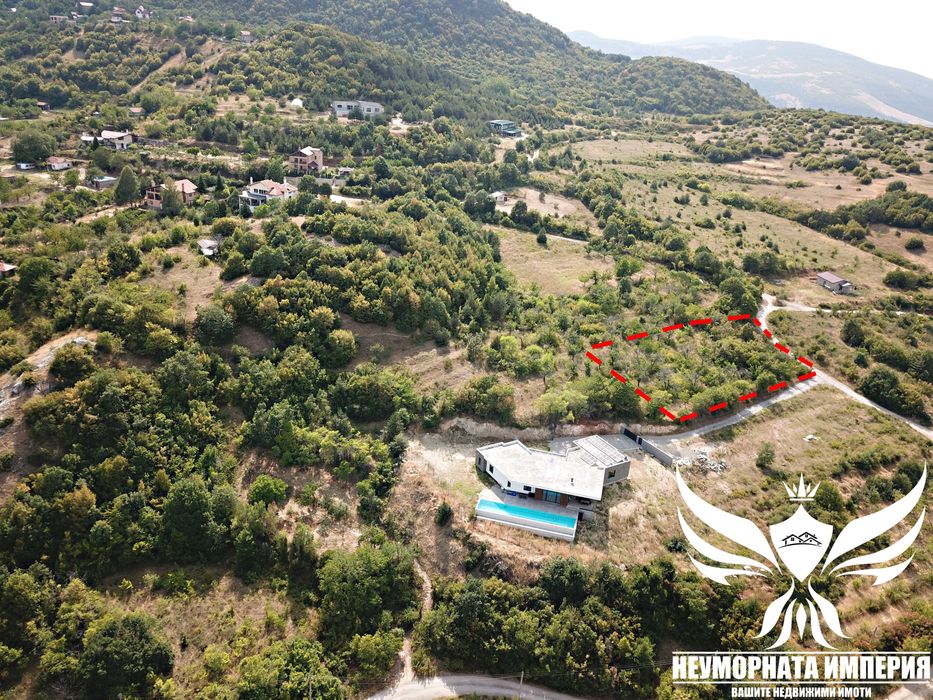 Продавам парцел/земя с площ от 3240кв.м. в село Руен общ.Куклен