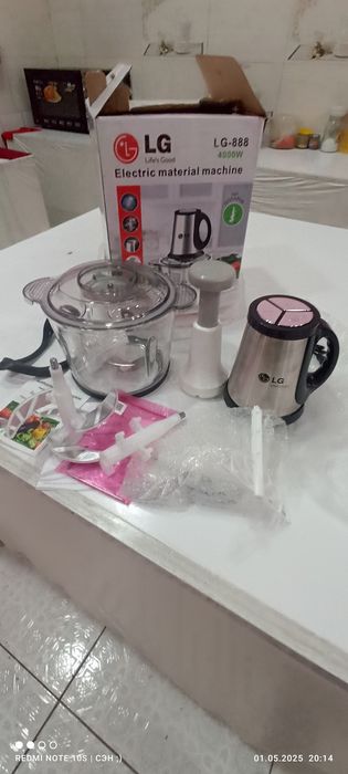Блендор новый в упаковке LG