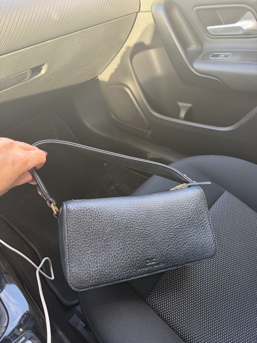 Красива дамска чанта Elisabetta Franchi,дабро състояние