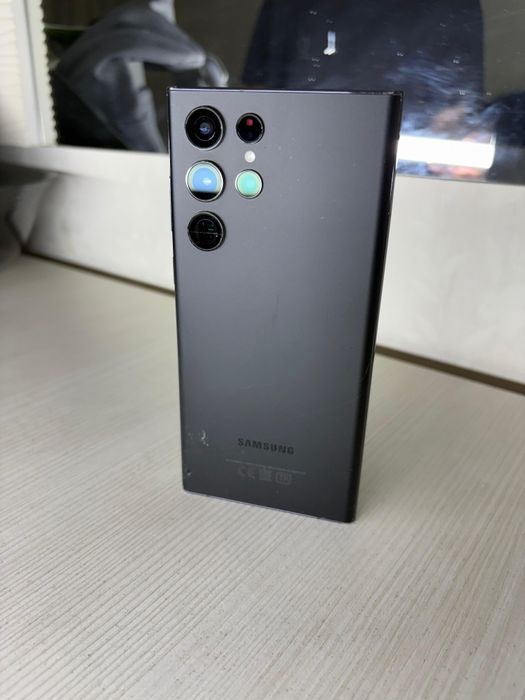 Продам Samsung Galaxy S22 Ultra