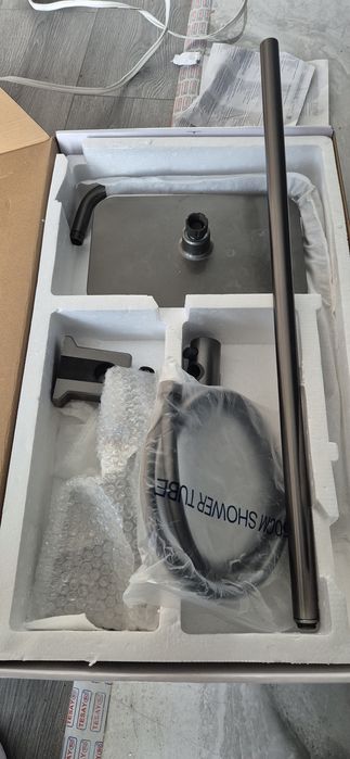 Чисто нова душ система