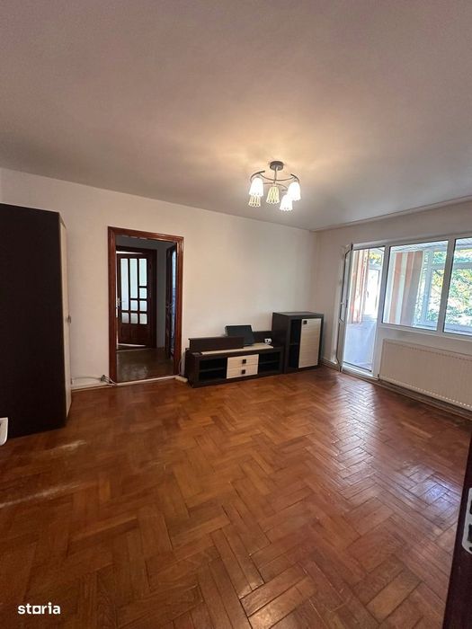 De vanzare apartament cu 2 camere si balcon, 50mp, Pret 44900euro