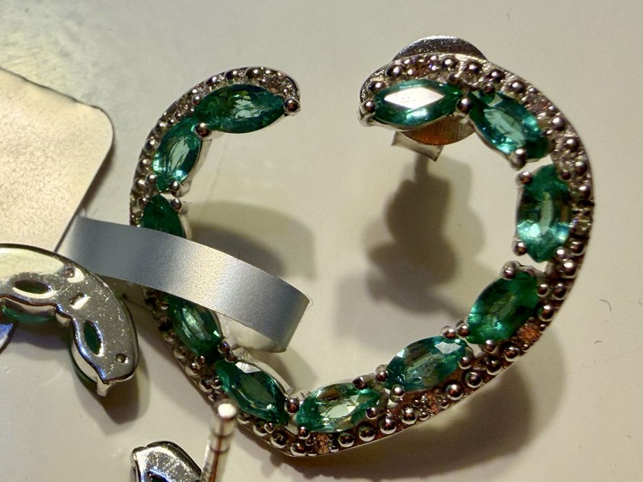 Сребърни обеци 925 с ИЗУМРУДИ