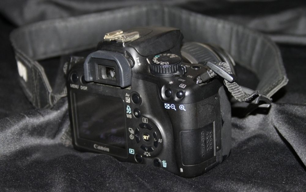 Продавам Сапnon eos 1000d