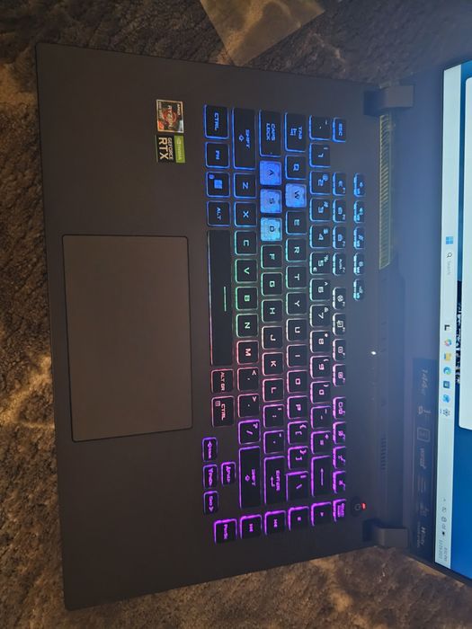 • Laptop Gaming Asus Rog G513 | Ryzen 7 6800H 4.7GHz | RTX 3050 | SSD