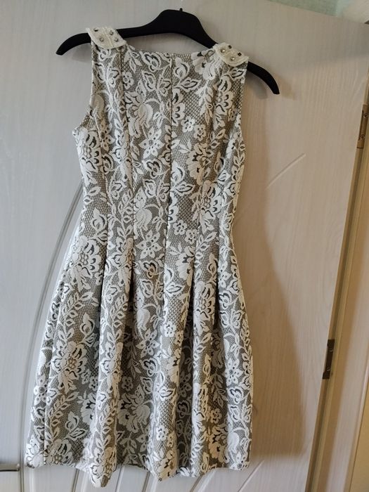 Ефектна Рокля Zara
