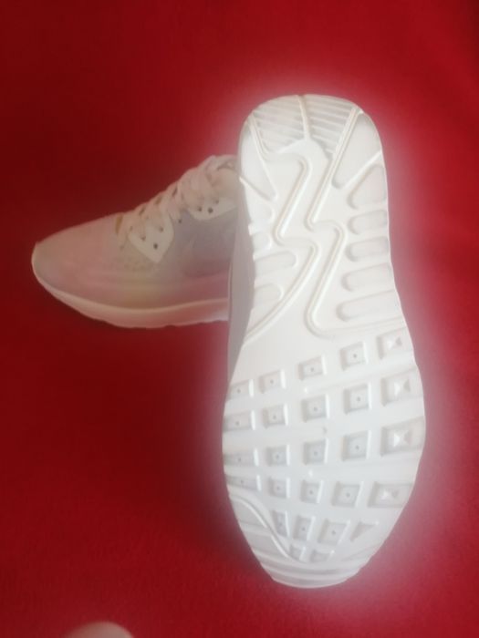 NIKE, Дамски маратонки, маркови.номер 35.