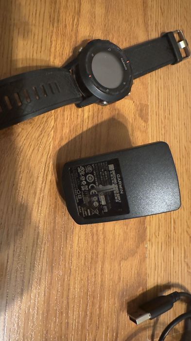 ceas Garmin Fenix curea Garmin,incarcator si cablu pret fix 200 lei