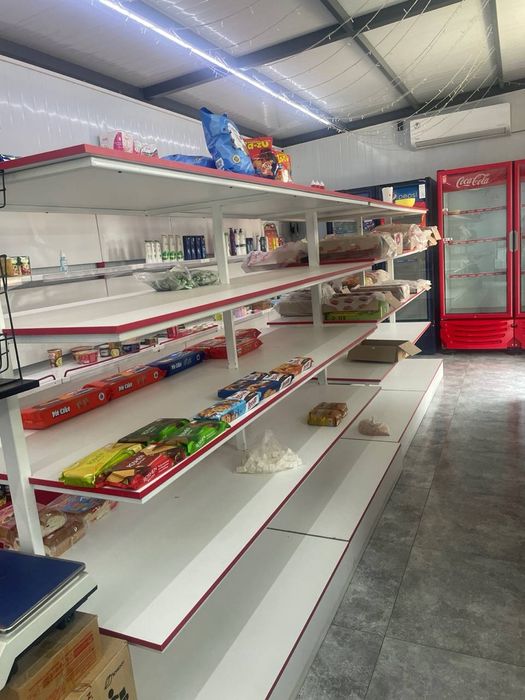 Продаю оборудование для магазина