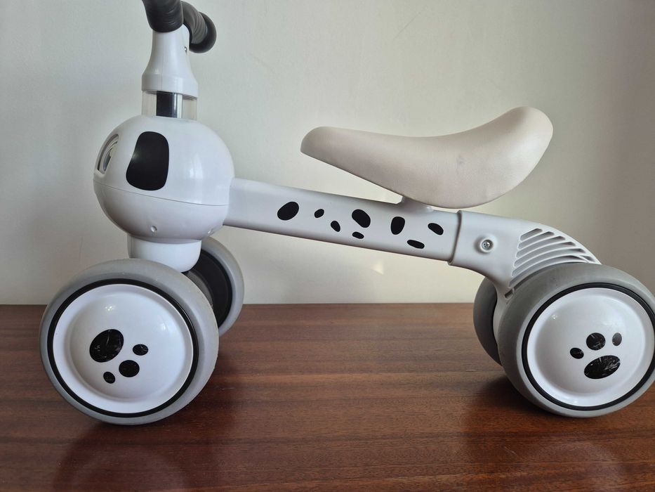 Bicicleta copii  cu 4 roti fara pedale