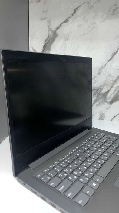 Ноутбук Lenovo  LAPTOP-3B4IG66J