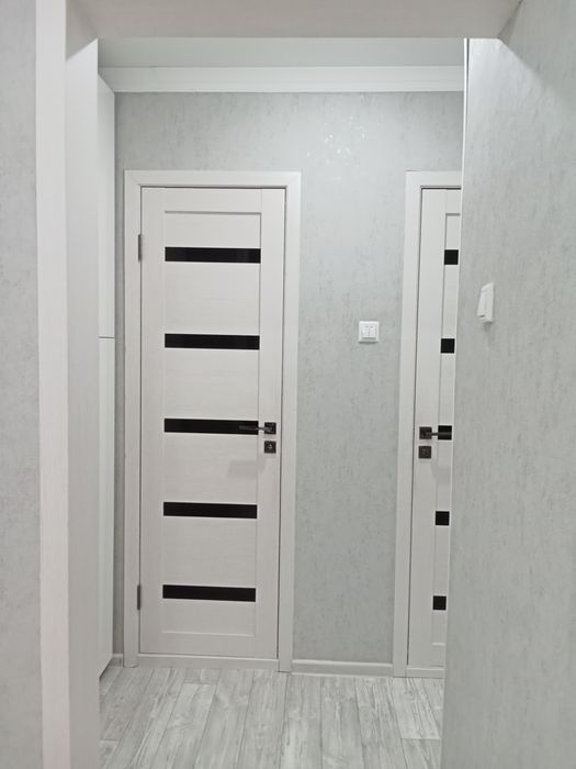 Установка дверей, межкомнатных дверей