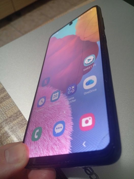 Samsung Galaxy A51 – funcțional, ecran schimbat