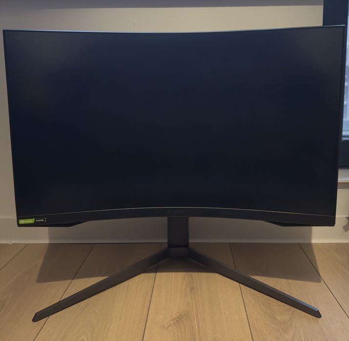 Samsung Odyssey G7 27”