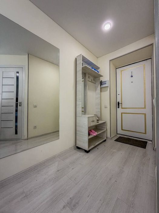 1 в 2 квартира 37м.кв на Буз 2