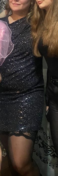 Платье нарядное блестящее