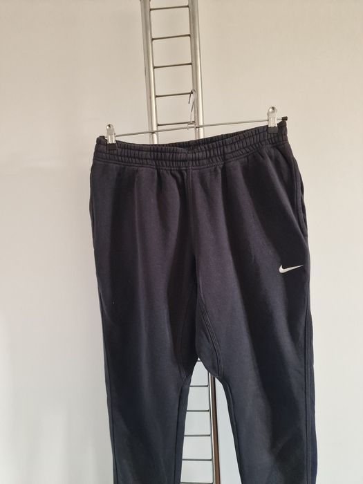 Страхотно мъжко спортно долнище NIKE размер L