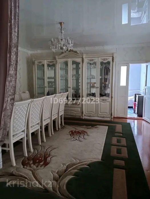 Үй сатылады магазинімен