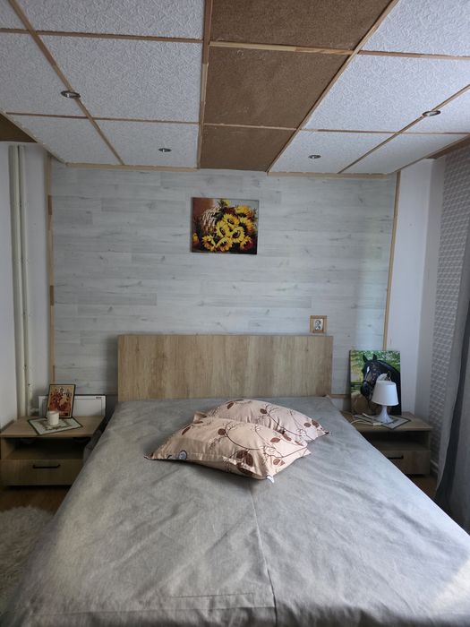 Închiriez cabana la Rastolita