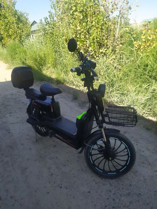Elektro skuter sotiladi