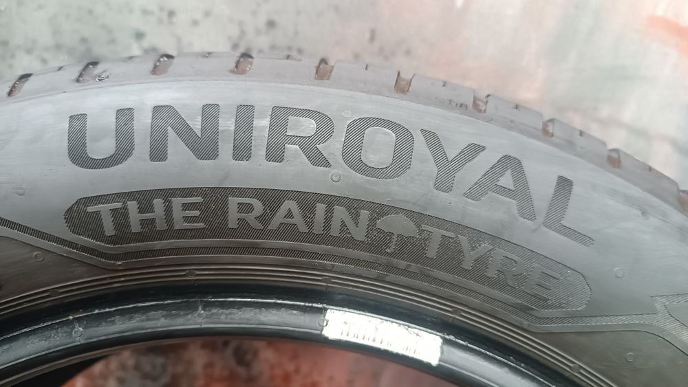205/55/16 Uniroyal